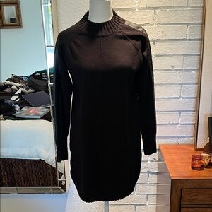 Evereve Black Long Sleeve Dress